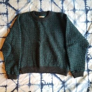 LL BEAN Vintage Wool Sweater - Size Medium